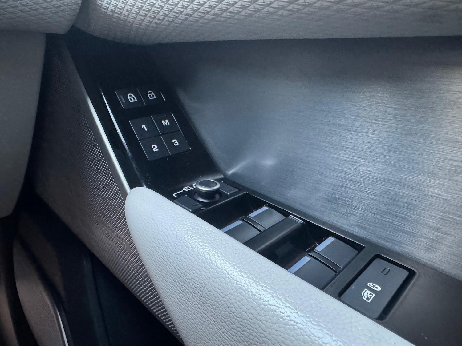 Used Land Rover Range Rover Velar 2021 for sale - 76137253: Photo 50