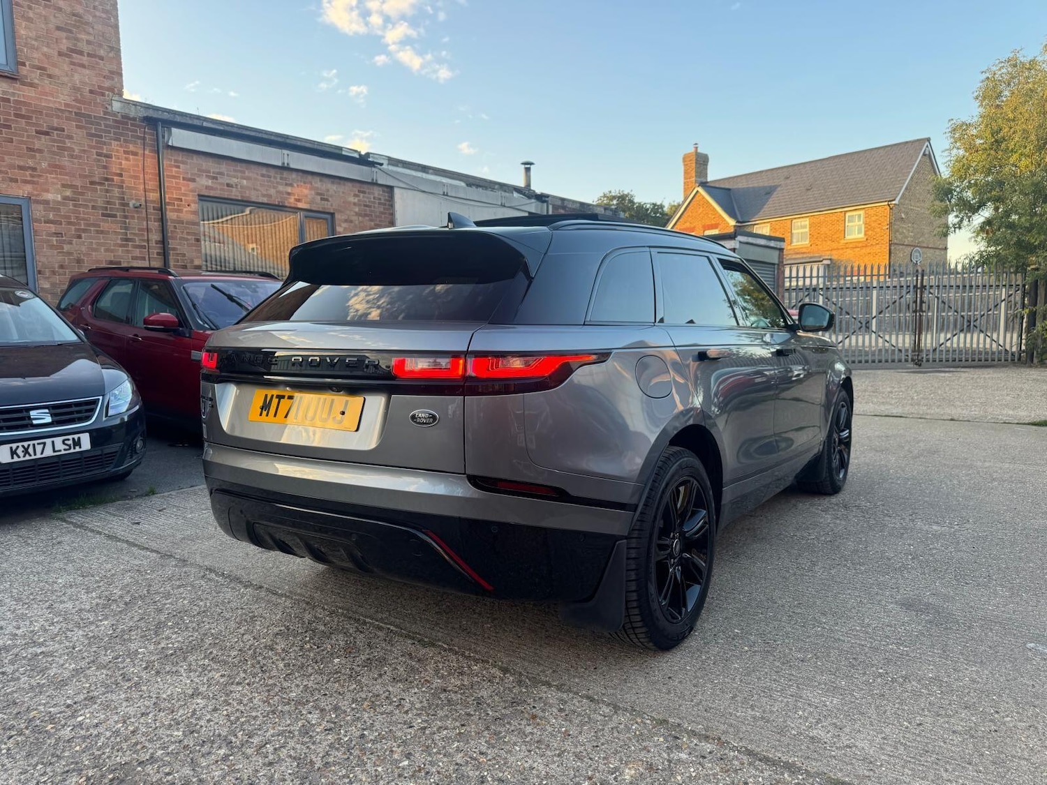 Used Land Rover Range Rover Velar 2021 for sale - 76137253: Photo 9