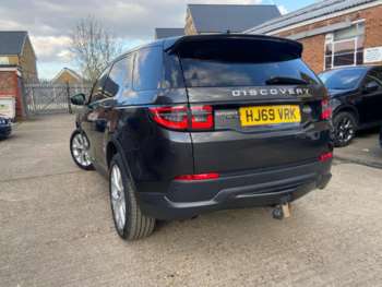 Used Land Rover Discovery Sport 2019 for sale - 73882945: Photo