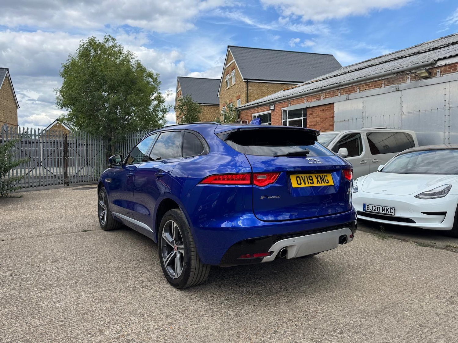 Used Jaguar F-Pace 2019 for sale - 76336574: Photo 10