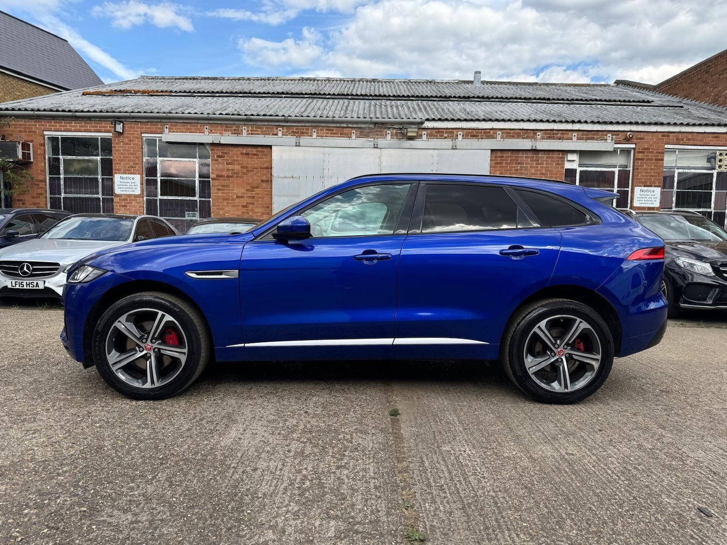 Used Jaguar F-Pace 2019 for sale - 76336574: Photo 12