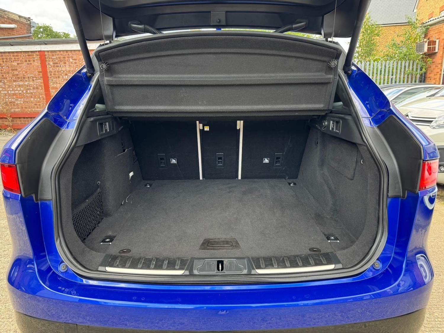 Used Jaguar F-Pace 2019 for sale - 76336574: Photo 13