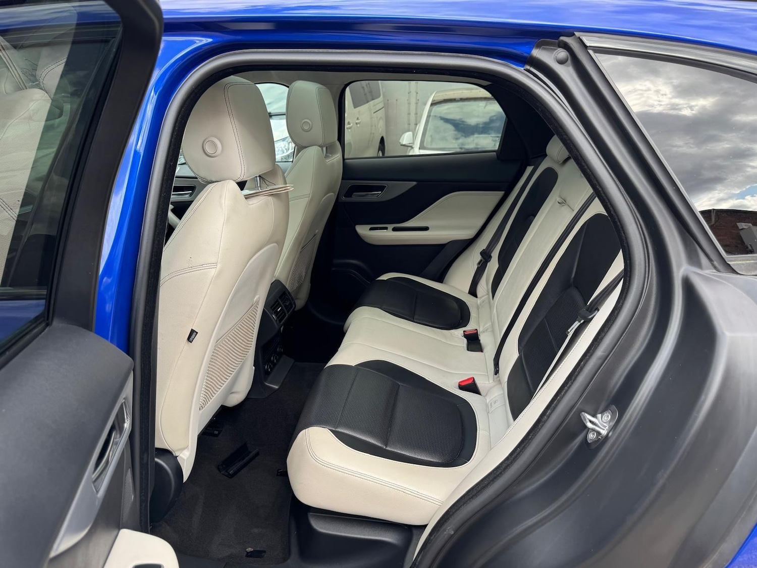 Used Jaguar F-Pace 2019 for sale - 76336574: Photo 15