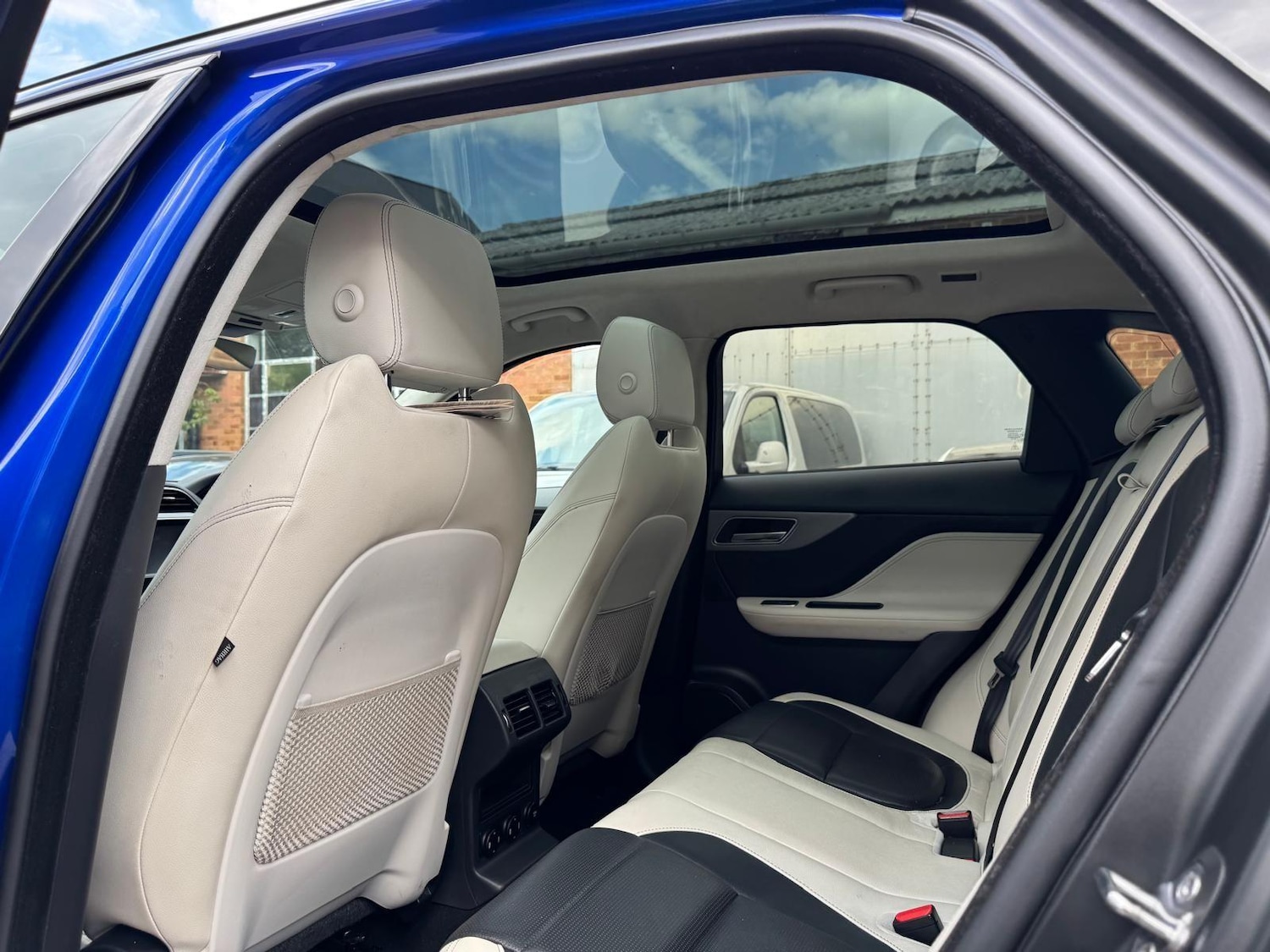 Used Jaguar F-Pace 2019 for sale - 76336574: Photo 35