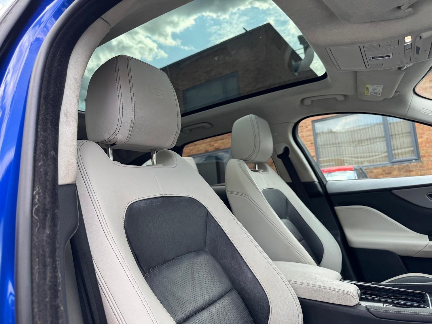 Used Jaguar F-Pace 2019 for sale - 76336574: Photo 39