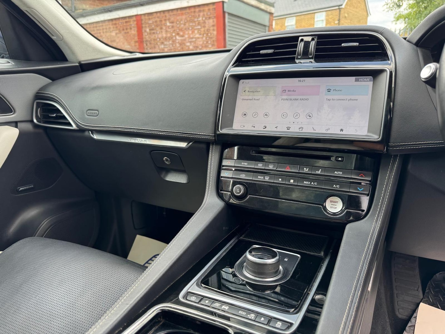 Used Jaguar F-Pace 2019 for sale - 76336574: Photo 42