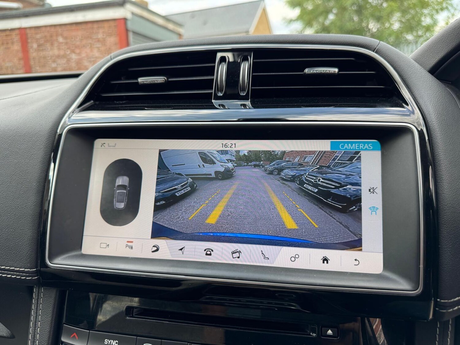 Used Jaguar F-Pace 2019 for sale - 76336574: Photo 47