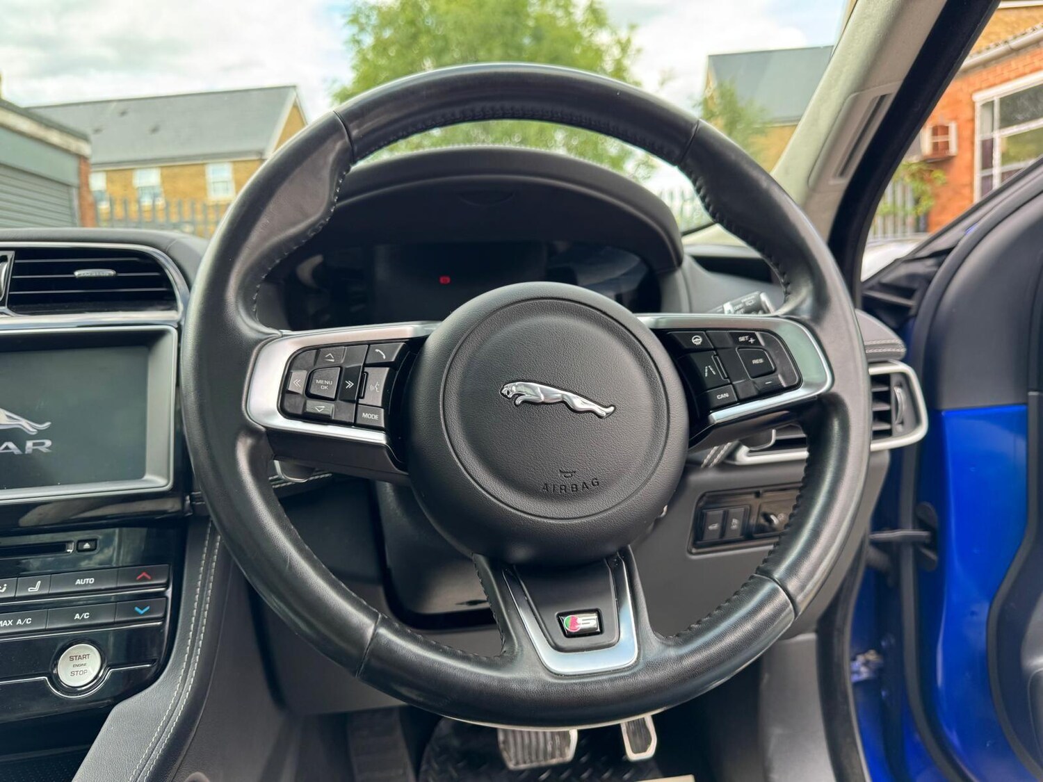 Used Jaguar F-Pace 2019 for sale - 76336574: Photo 49