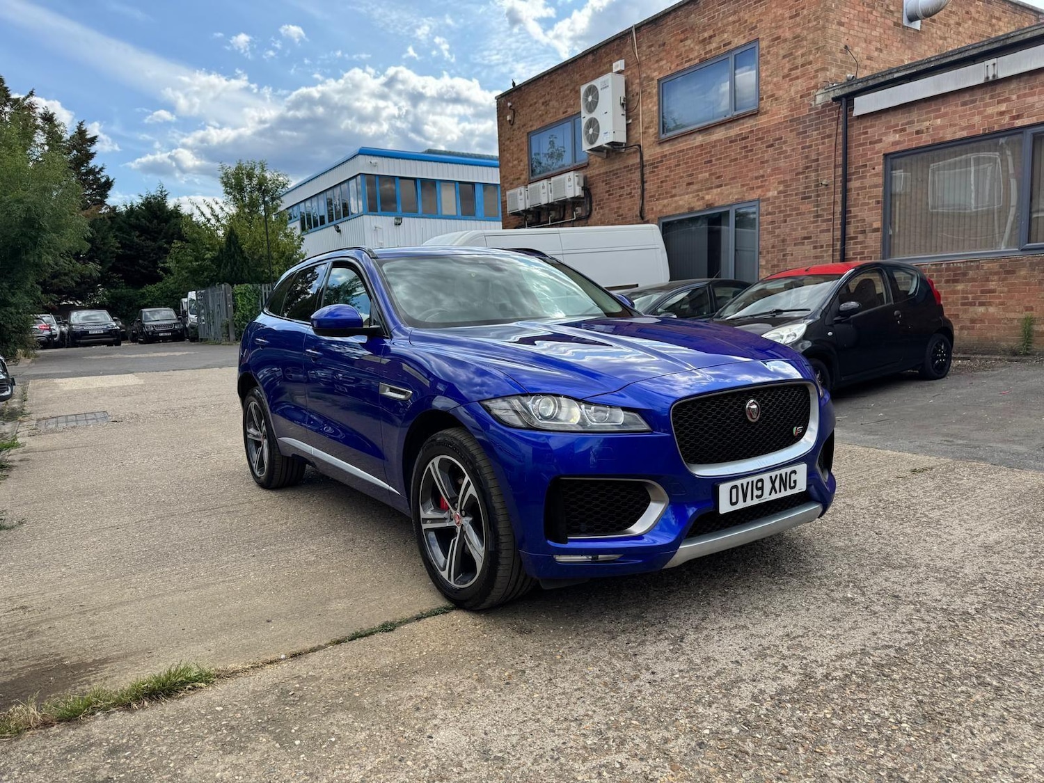 Used Jaguar F-Pace 2019 for sale - 76336574: Photo 7