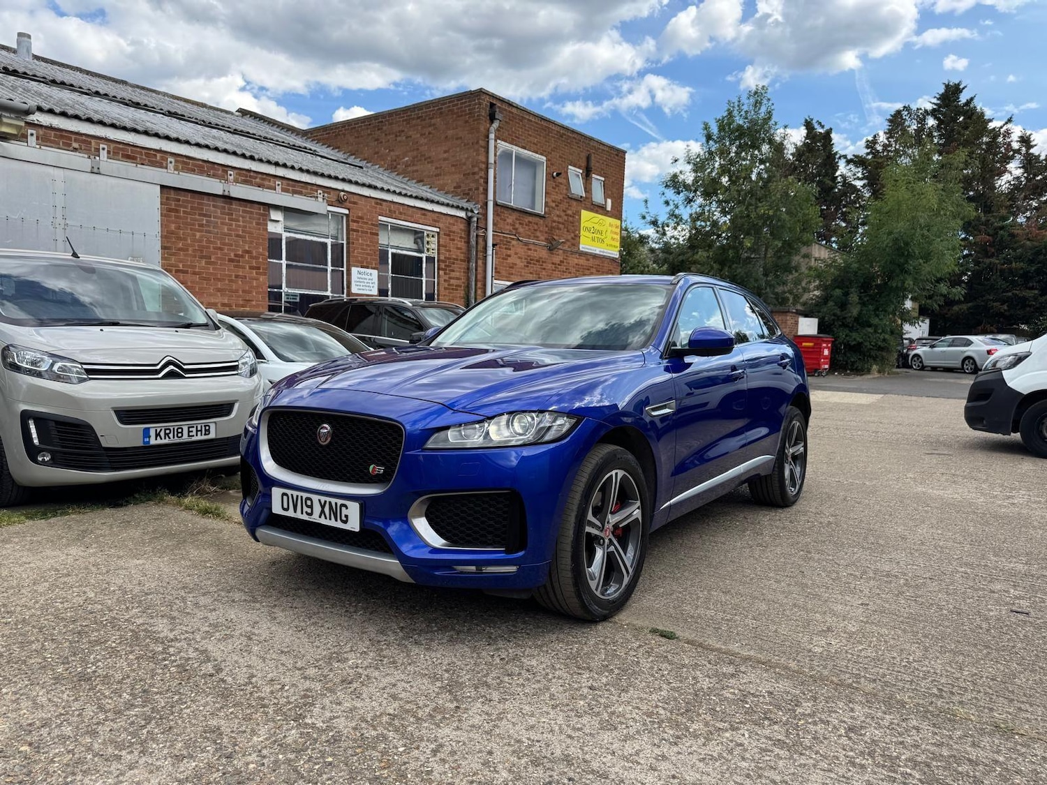 Used Jaguar F-Pace 2019 for sale - 76336574: Photo 8