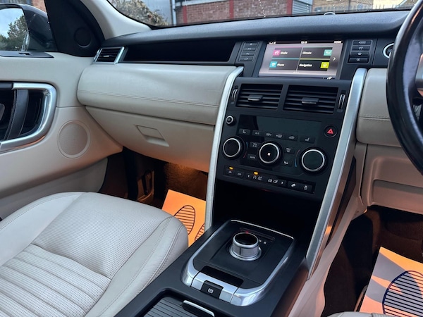 Used Land Rover Discovery Sport 2016 for sale - 76336755: Photo 18