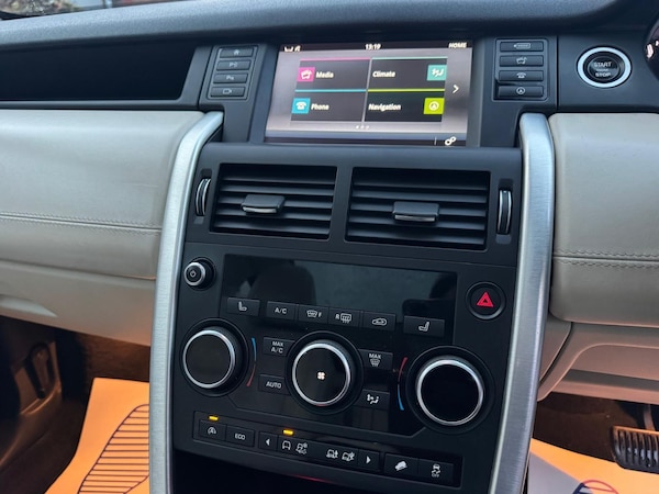 Used Land Rover Discovery Sport 2016 for sale - 76336755: Photo 19