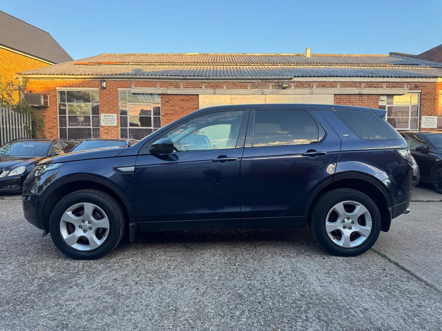 Used Land Rover Discovery Sport 2017 for sale - 76136242: Photo 12