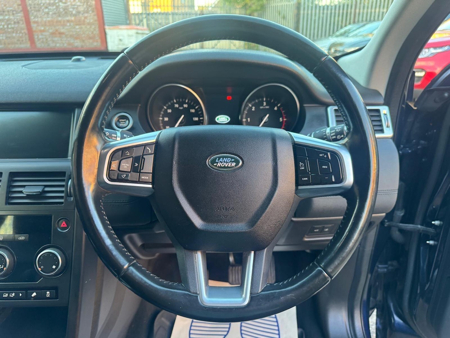 Used Land Rover Discovery Sport 2017 for sale - 76136242: Photo 20