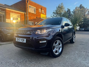 Used Land Rover Discovery Sport 2017 for sale - 76136242: Photo 2