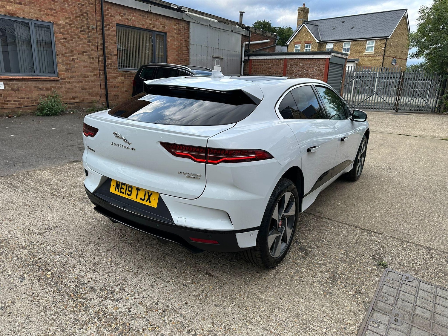 Vehicle 33