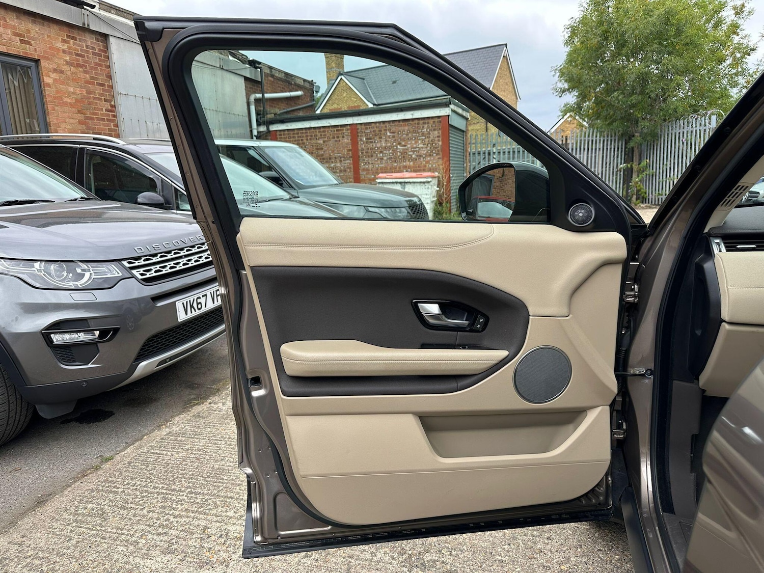 Used Land Rover Range Rover Evoque 2017 for sale - 76284310: Photo 35