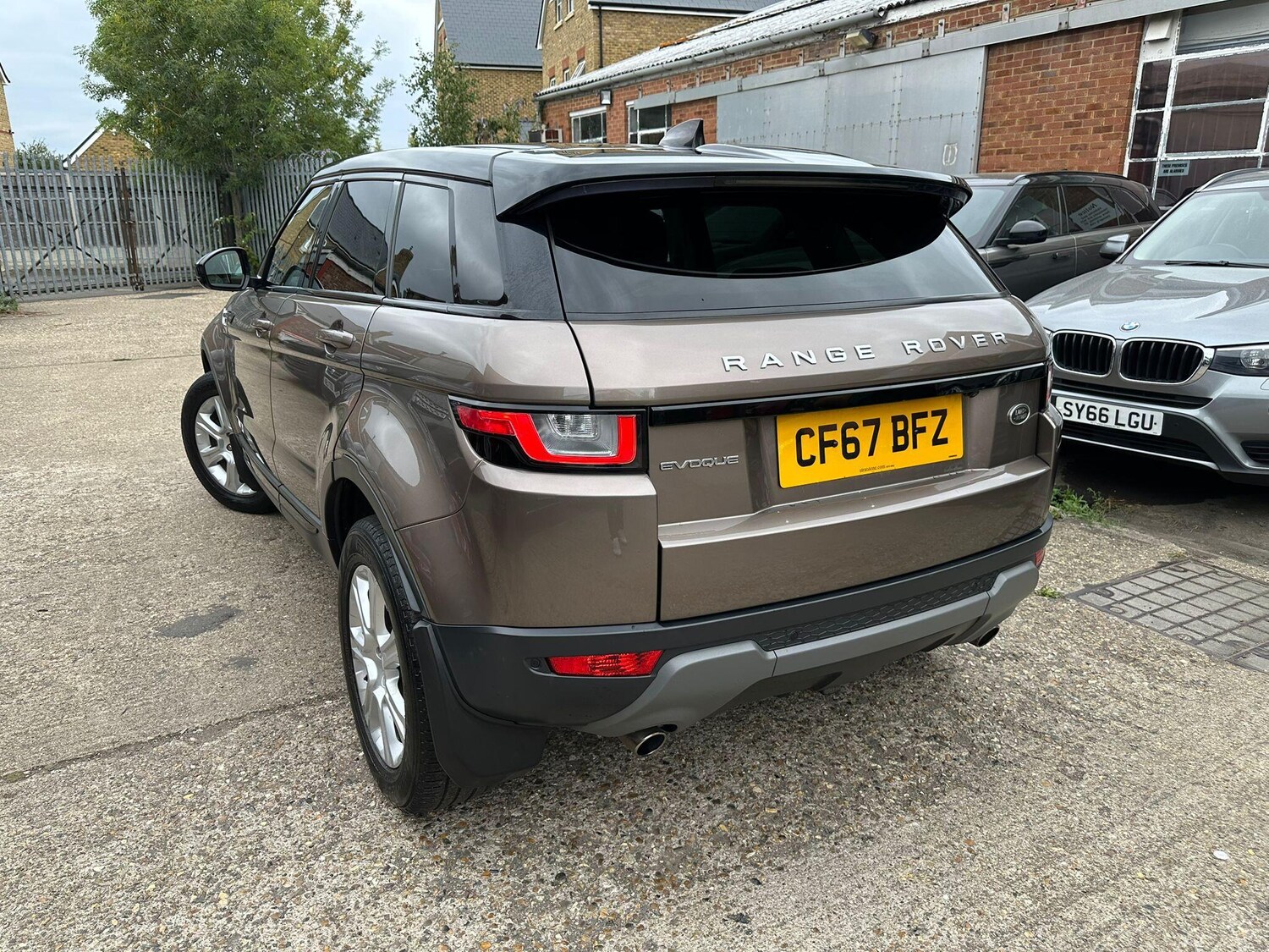 Used Land Rover Range Rover Evoque 2017 for sale - 76284310: Photo 4