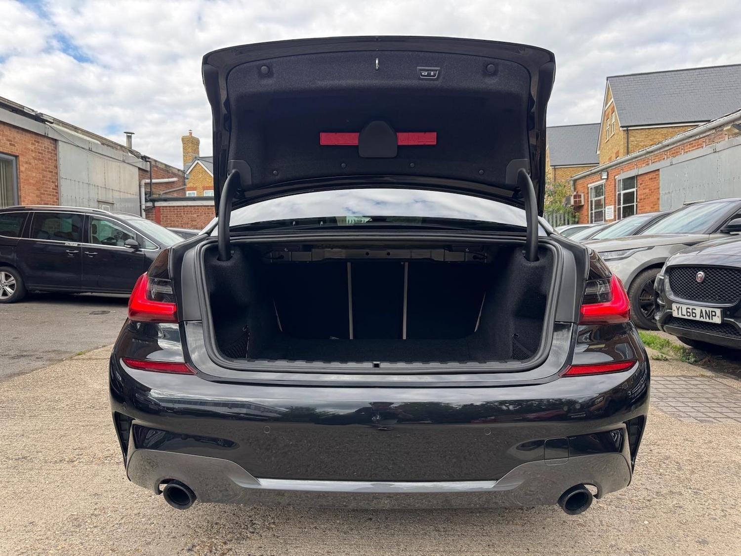 Used BMW 3 Series 2019 for sale - 77091677: Photo 40