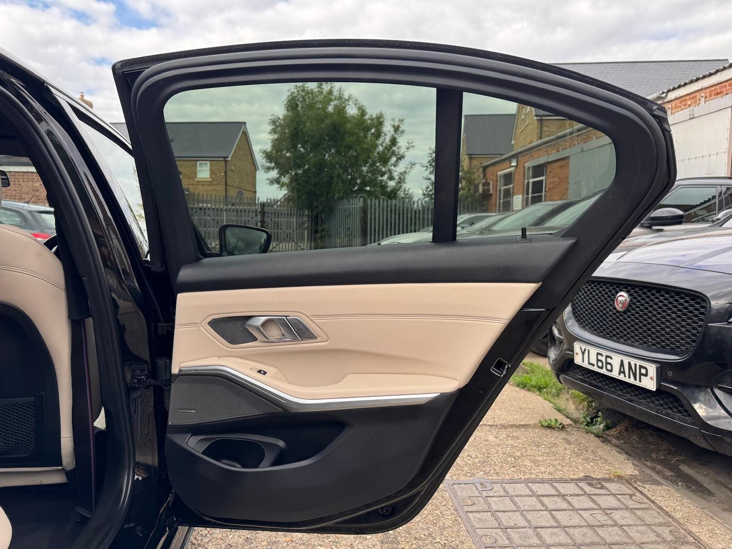 Used BMW 3 Series 2019 for sale - 77091677: Photo 45