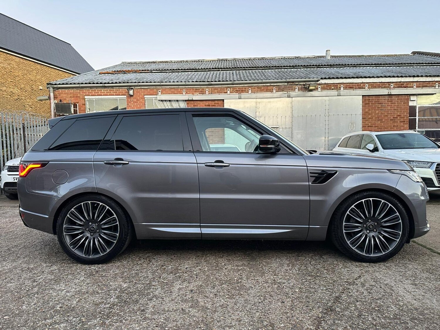 Used Land Rover Range Rover Sport for sale - 78057598: Photo 10