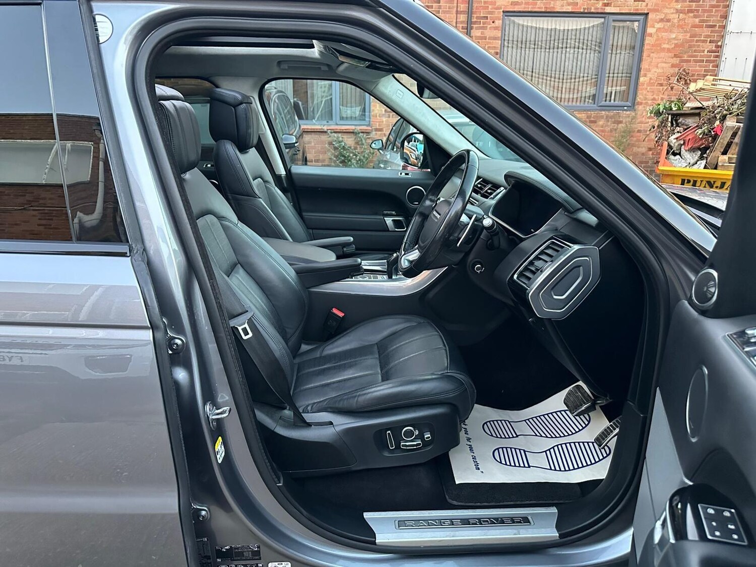 Used Land Rover Range Rover Sport for sale - 78057598: Photo 17