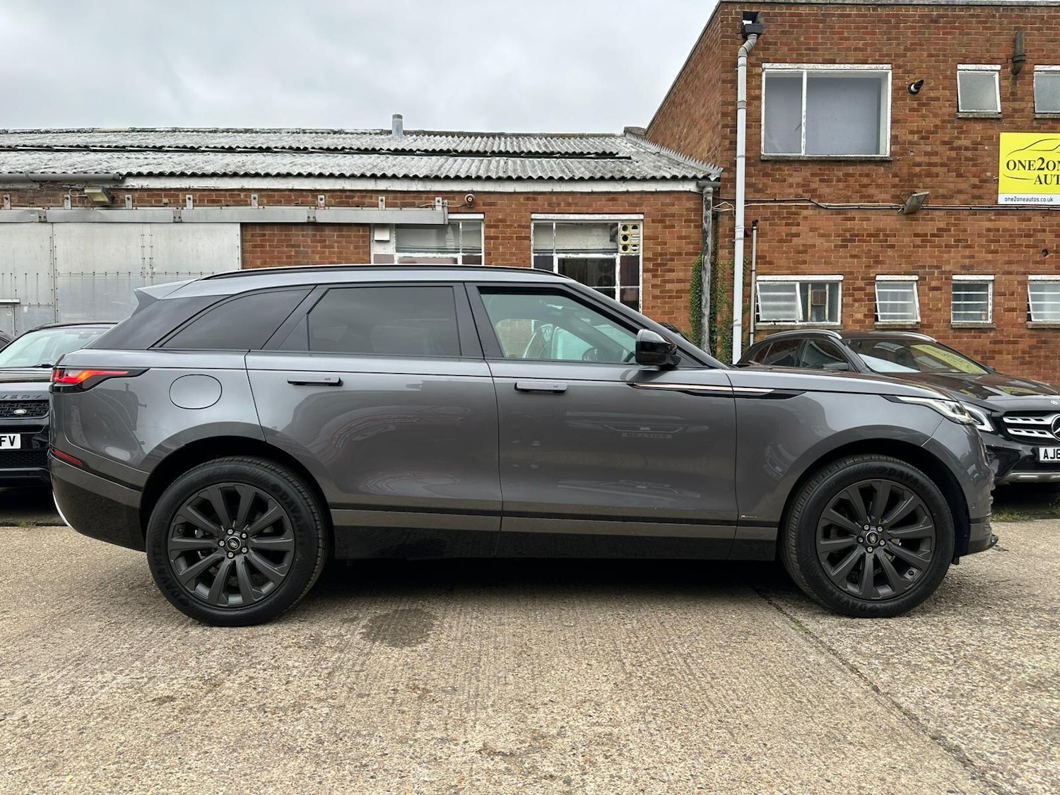 Used Land Rover Range Rover Velar 2018 for sale - 76349504: Photo 11