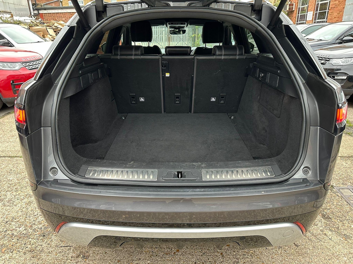 Used Land Rover Range Rover Velar 2018 for sale - 76349504: Photo 13