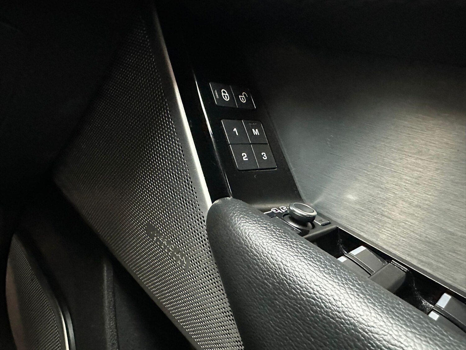 Used Land Rover Range Rover Velar 2018 for sale - 76349504: Photo 54