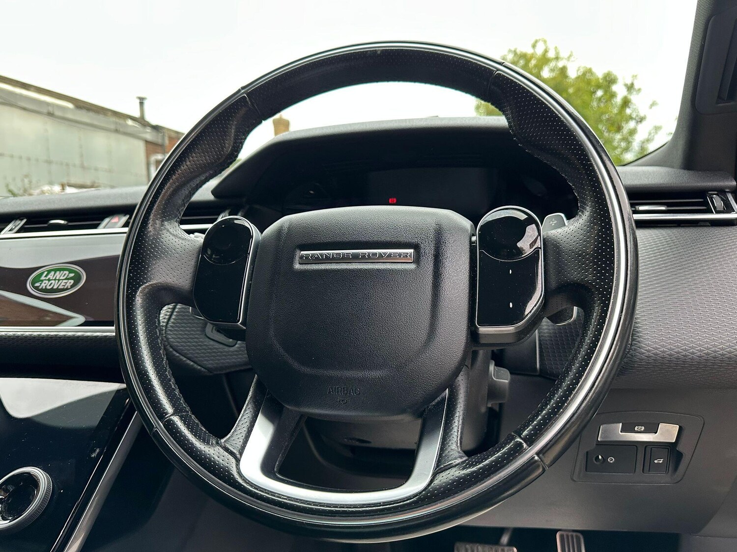 Used Land Rover Range Rover Velar 2018 for sale - 76349504: Photo 57