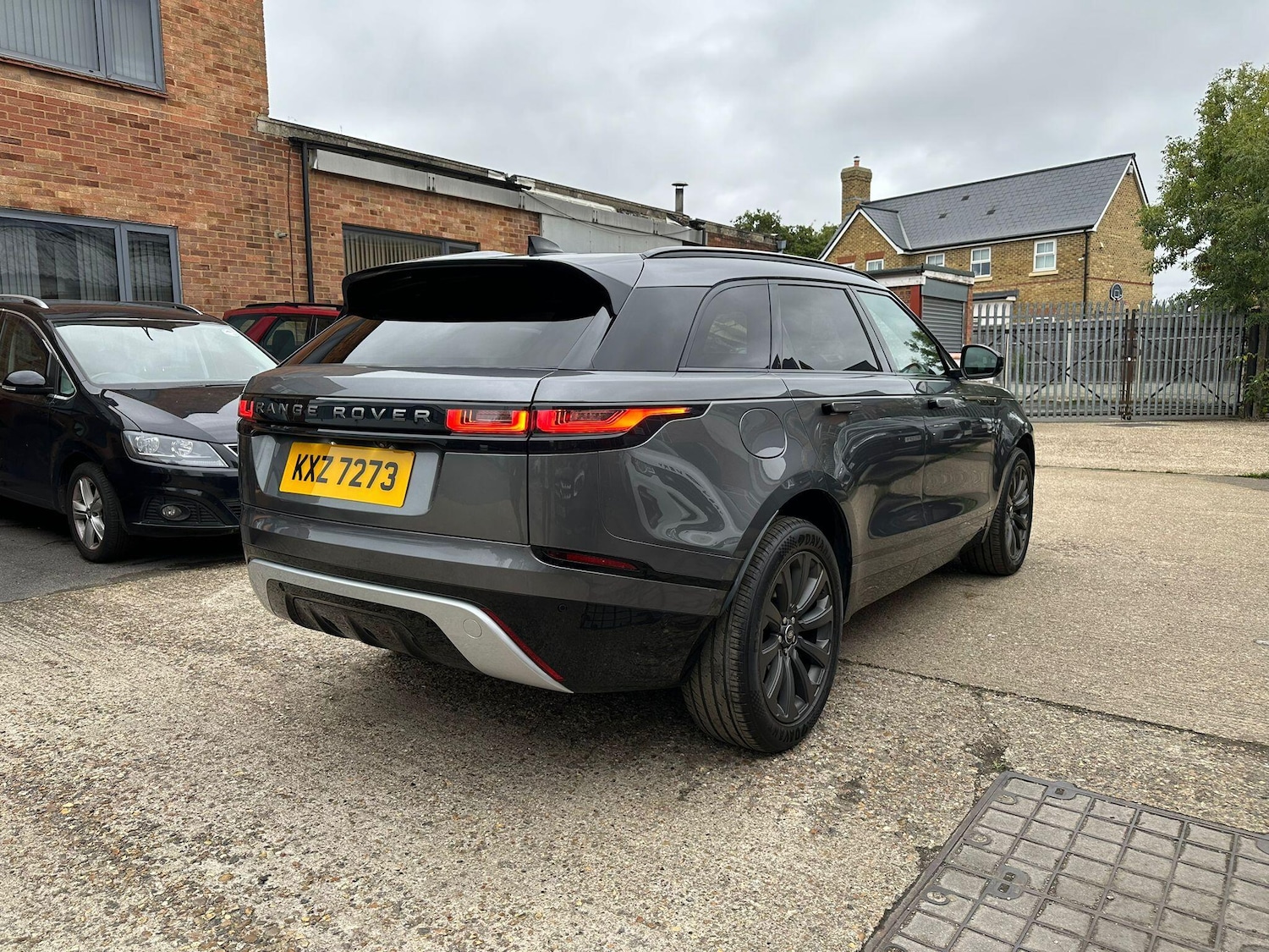 Used Land Rover Range Rover Velar 2018 for sale - 76349504: Photo 9