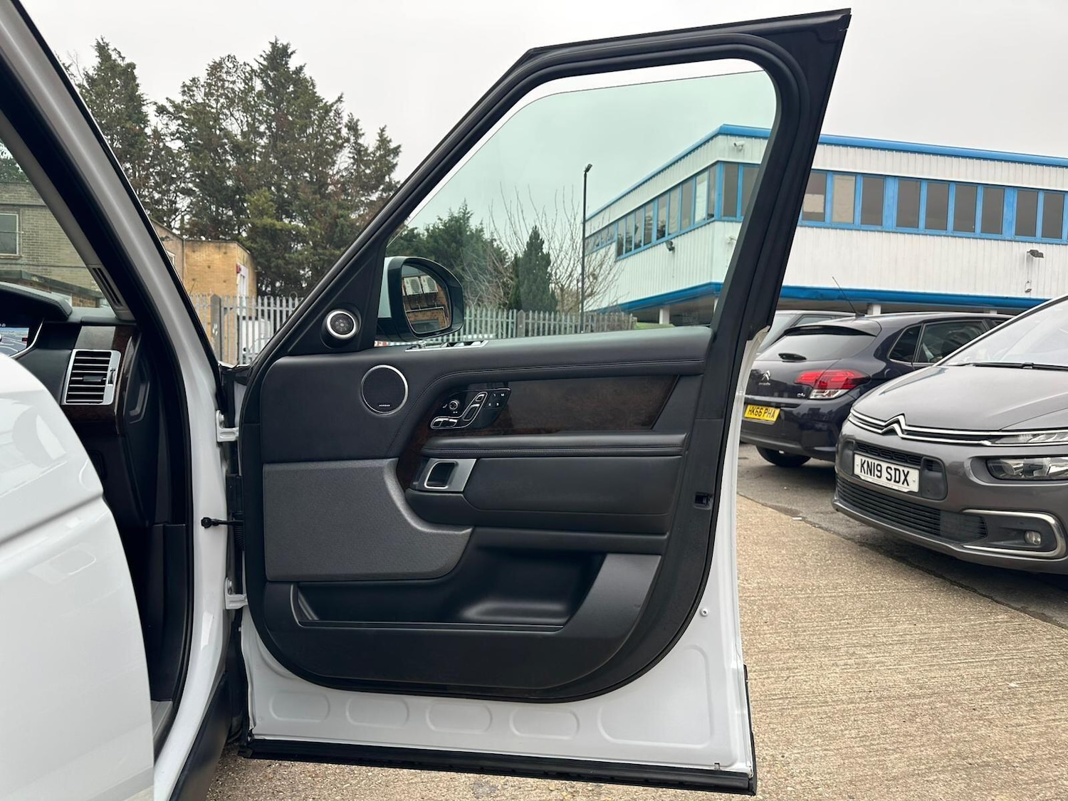 Used Land Rover Range Rover for sale - 77799041: Photo 46