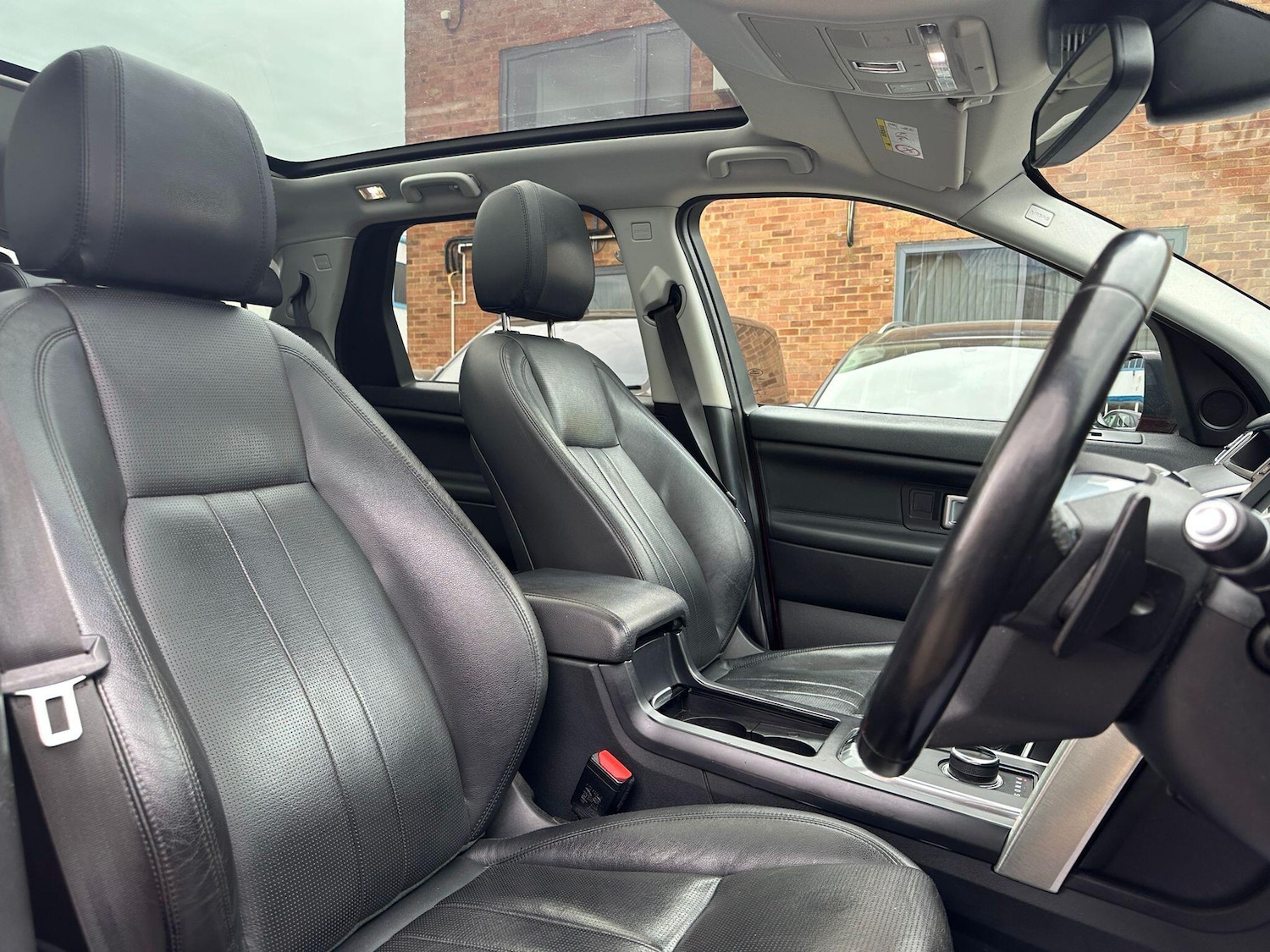 Used Land Rover Discovery Sport for sale - 78007379: Photo 32