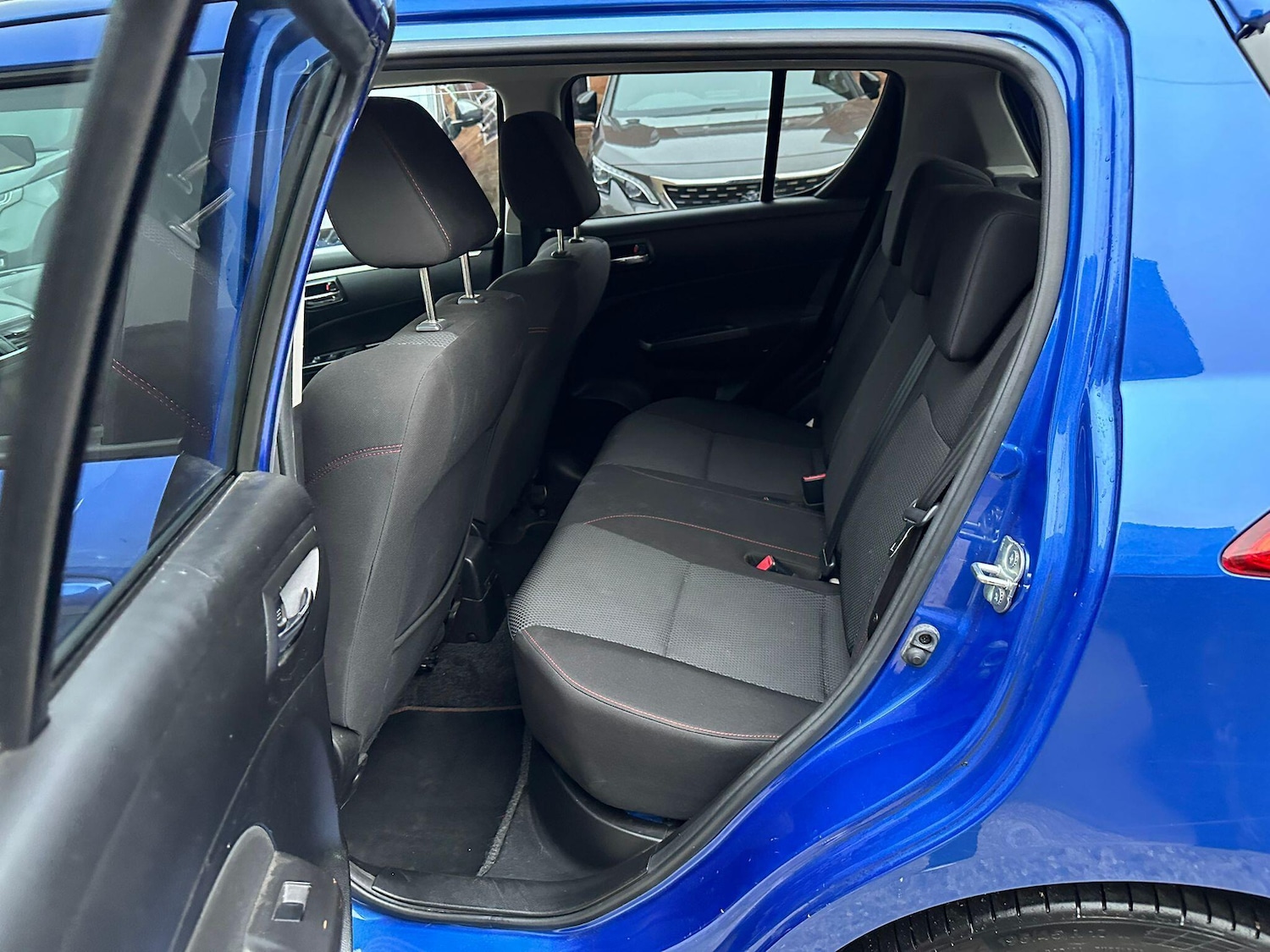 Used Suzuki Swift 2014 for sale - 76283676: Photo 15