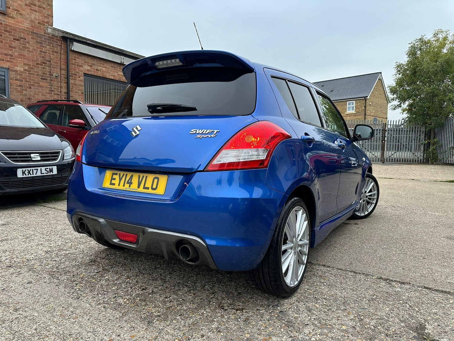 Used Suzuki Swift 2014 for sale - 76283676: Photo 3