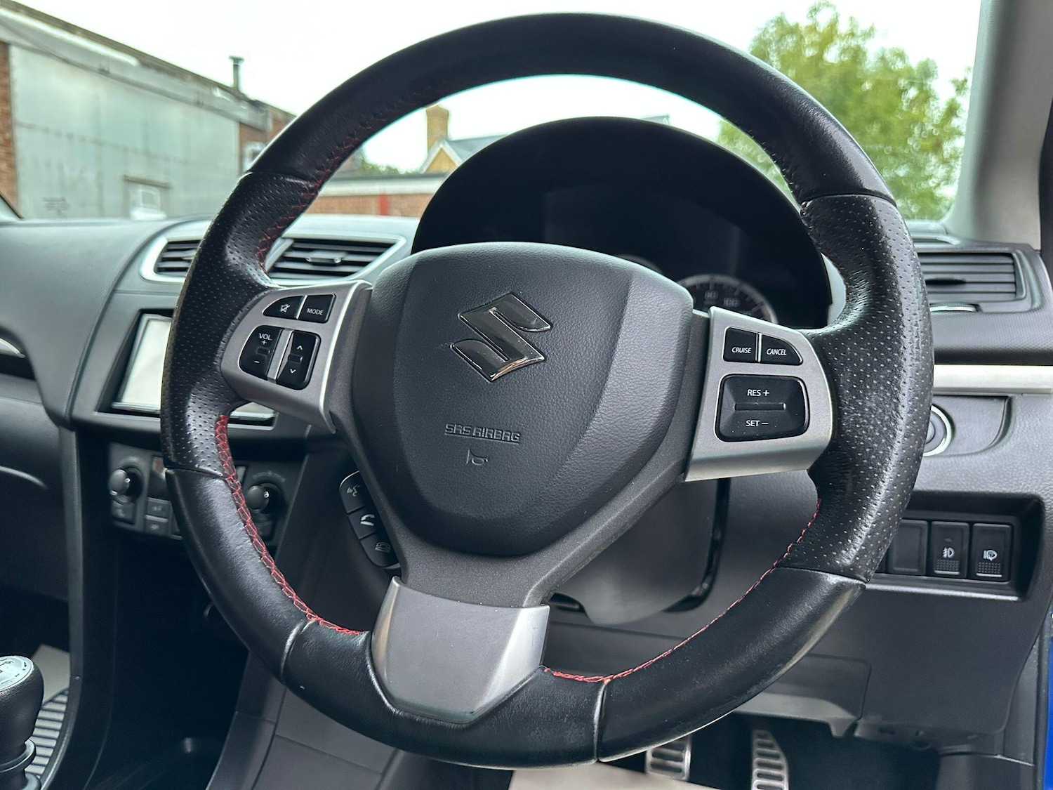 Used Suzuki Swift 2014 for sale - 76283676: Photo 46