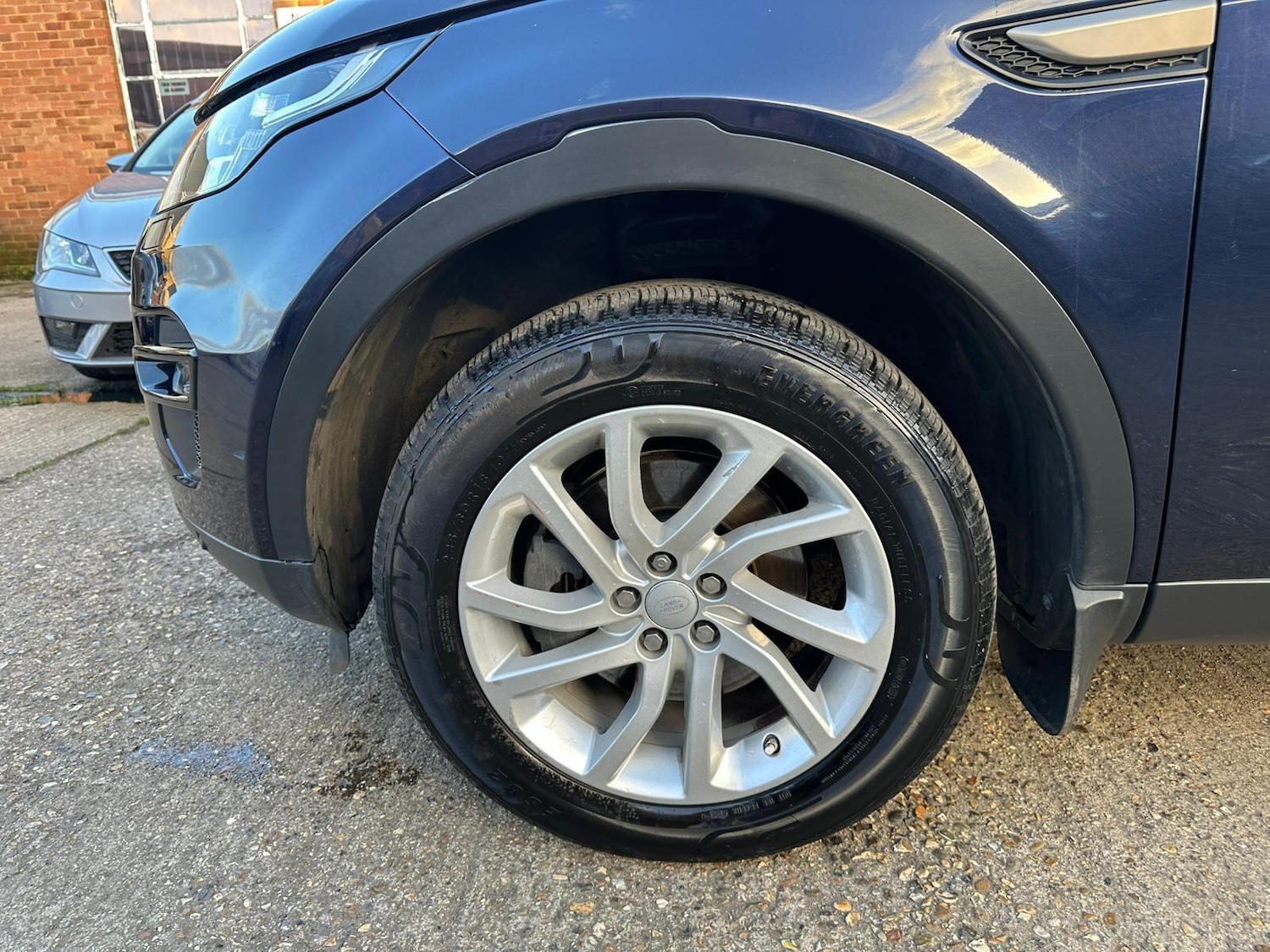 Used Land Rover Discovery Sport 2019 for sale - 77839064: Photo 37