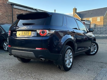 Used Land Rover Discovery Sport 2019 for sale - 77839064: Photo
