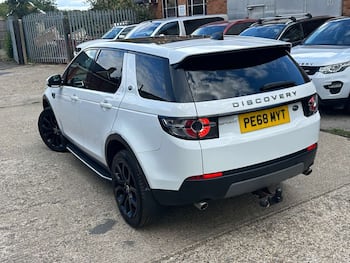 Used Land Rover Discovery Sport 2018 for sale - 79695986: Photo