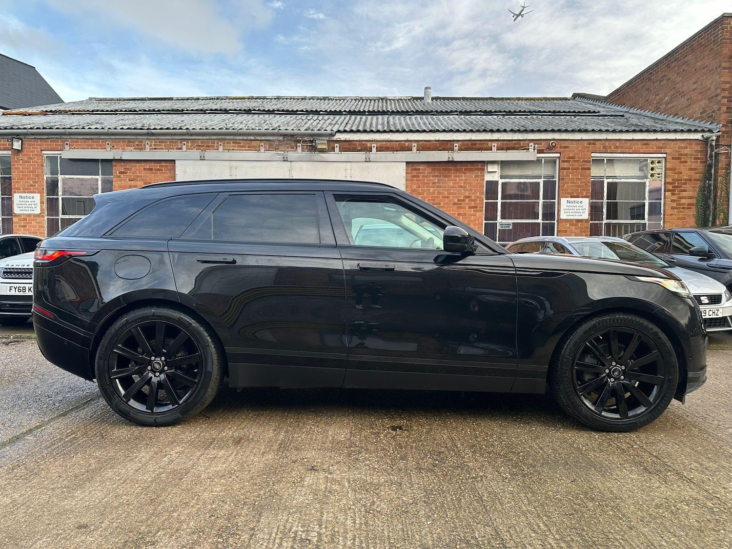Used Land Rover Range Rover Velar 2018 for sale - 77386225: Photo 11