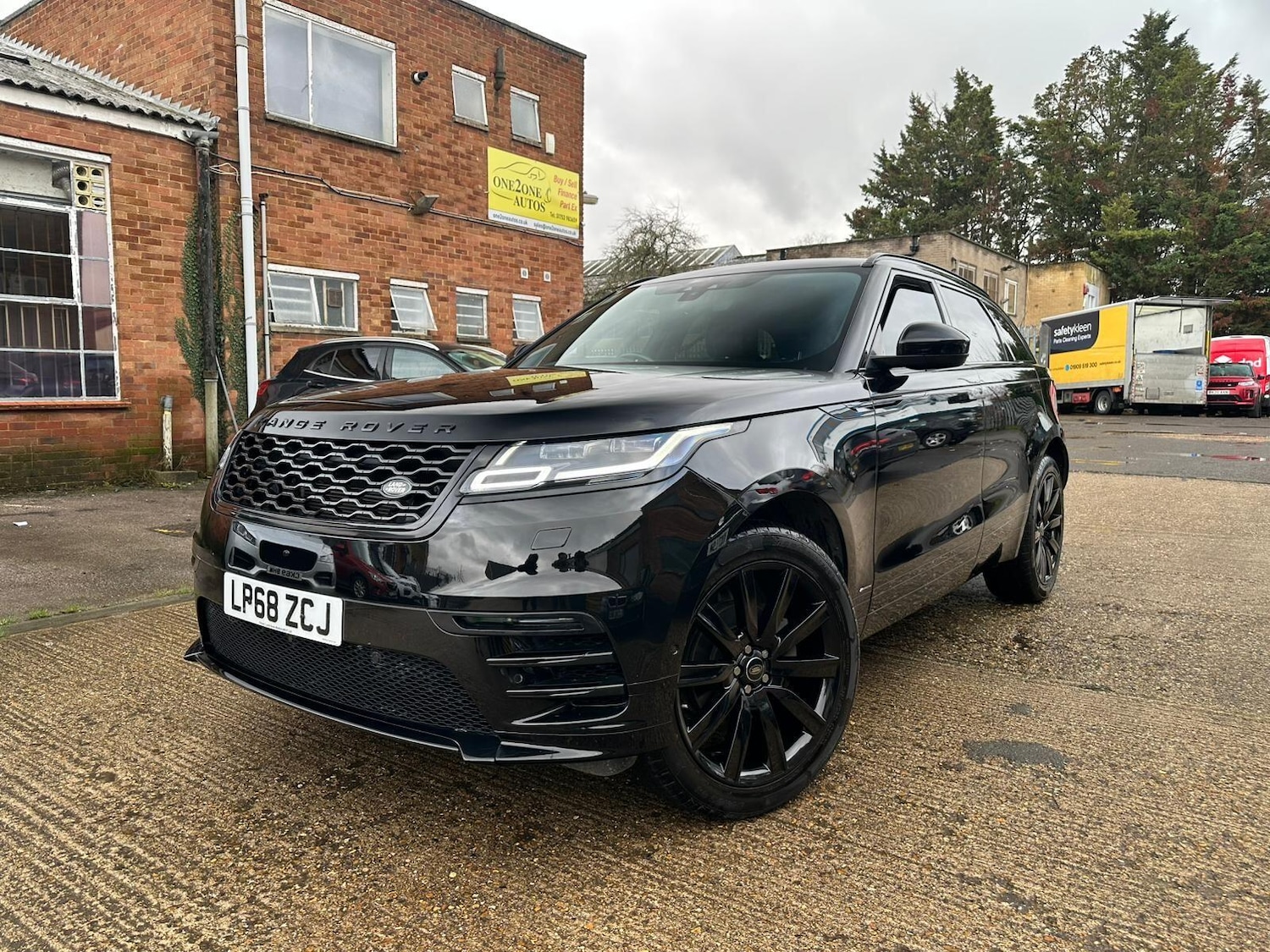 Used Land Rover Range Rover Velar 2019 for sale - 77305041: Photo 2