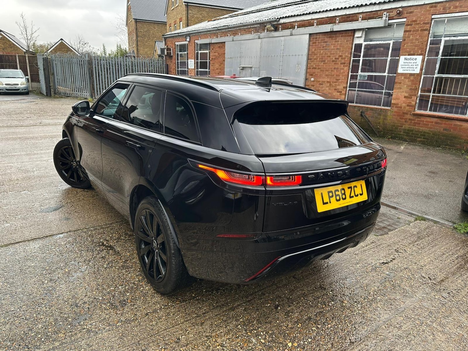 Used Land Rover Range Rover Velar 2019 for sale - 77305041: Photo 4