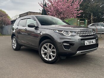 Land Rover Discovery Sport feature image