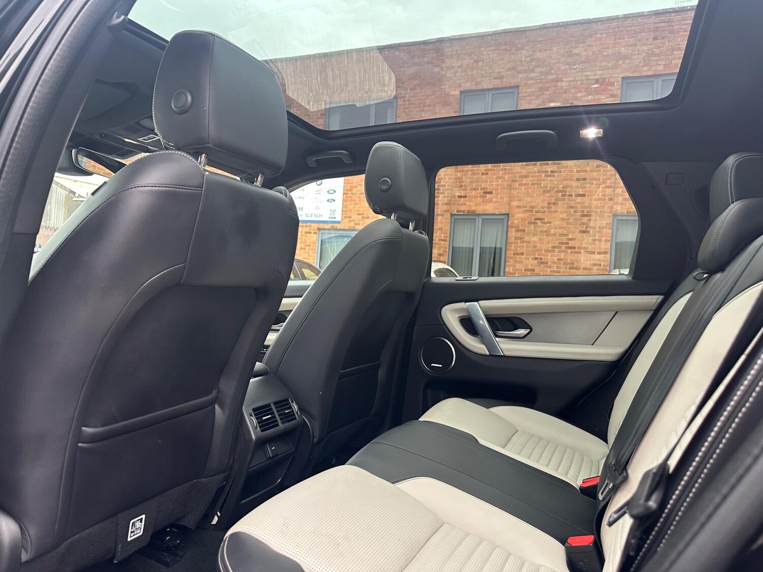 Used Land Rover Discovery Sport for sale - 78205415: Photo 43