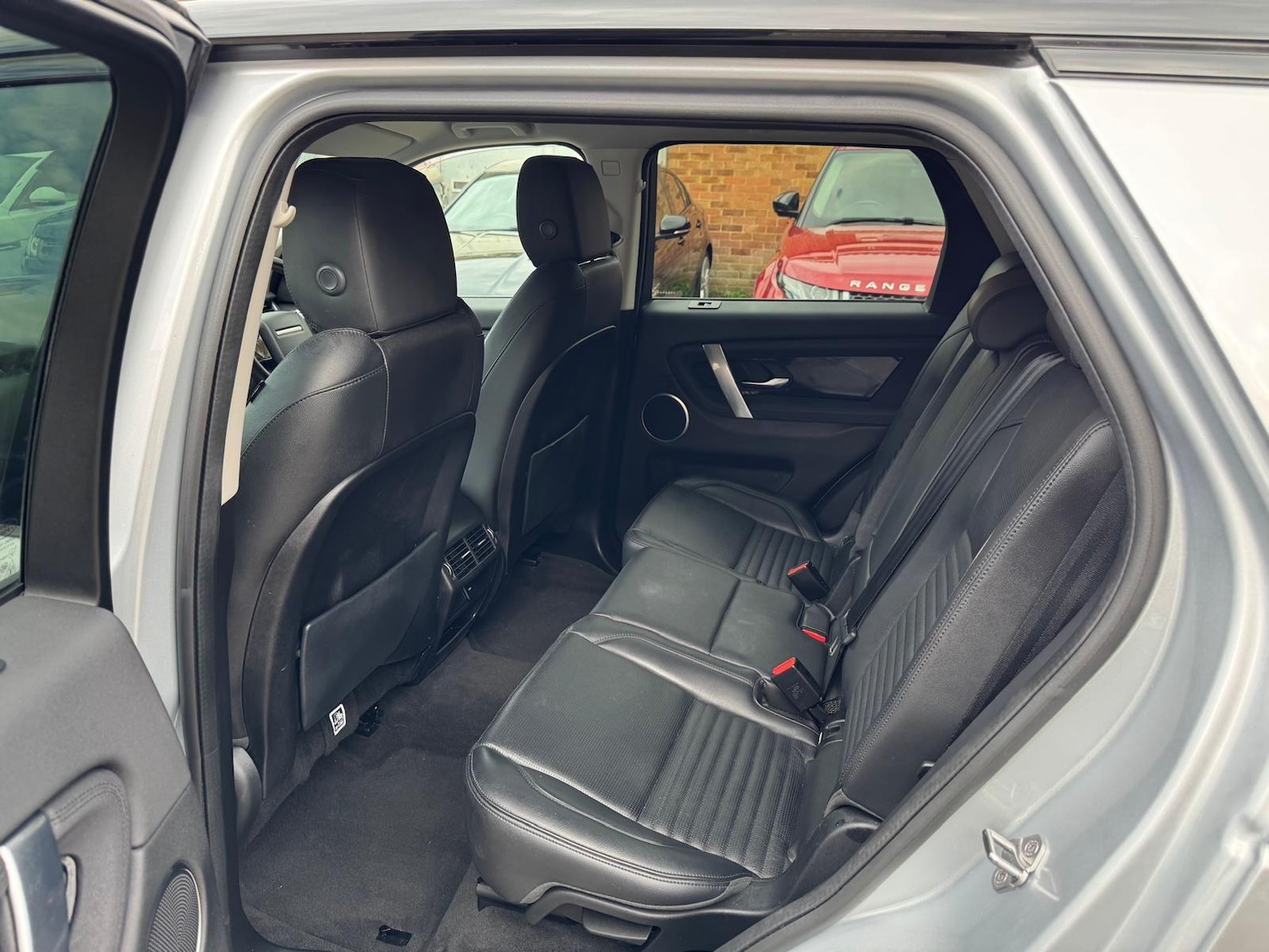 Used Land Rover Discovery Sport 2020 for sale - 76690010: Photo 15