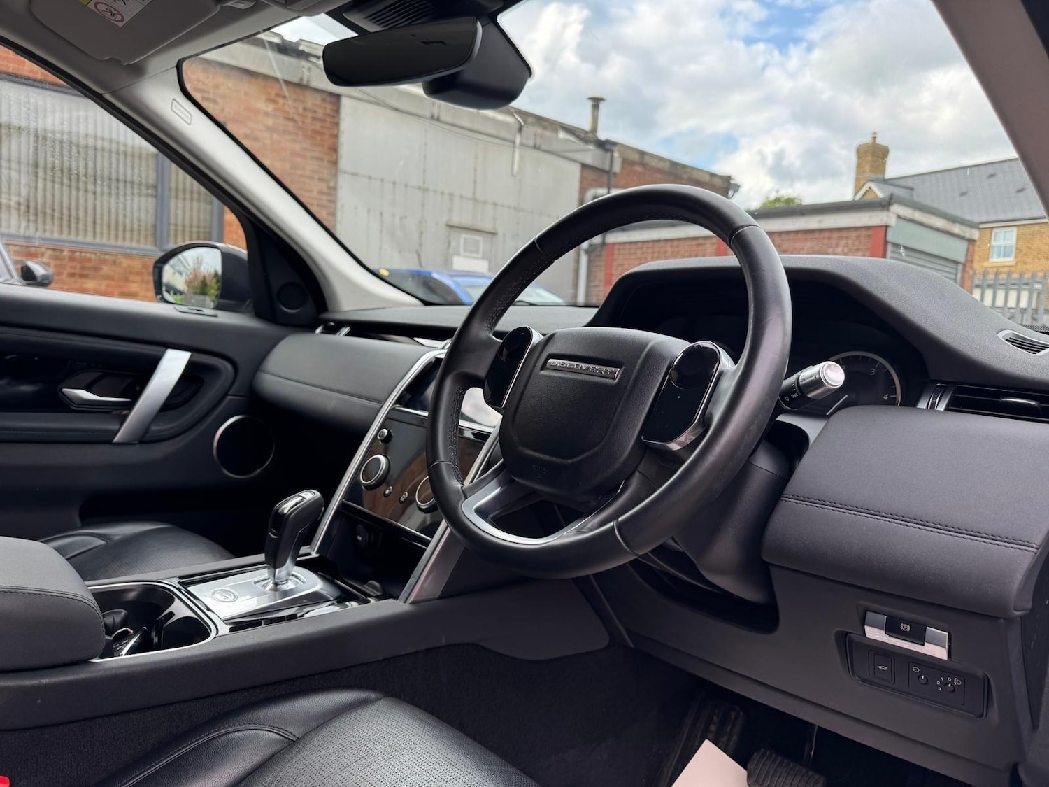 Used Land Rover Discovery Sport 2020 for sale - 76690010: Photo 33