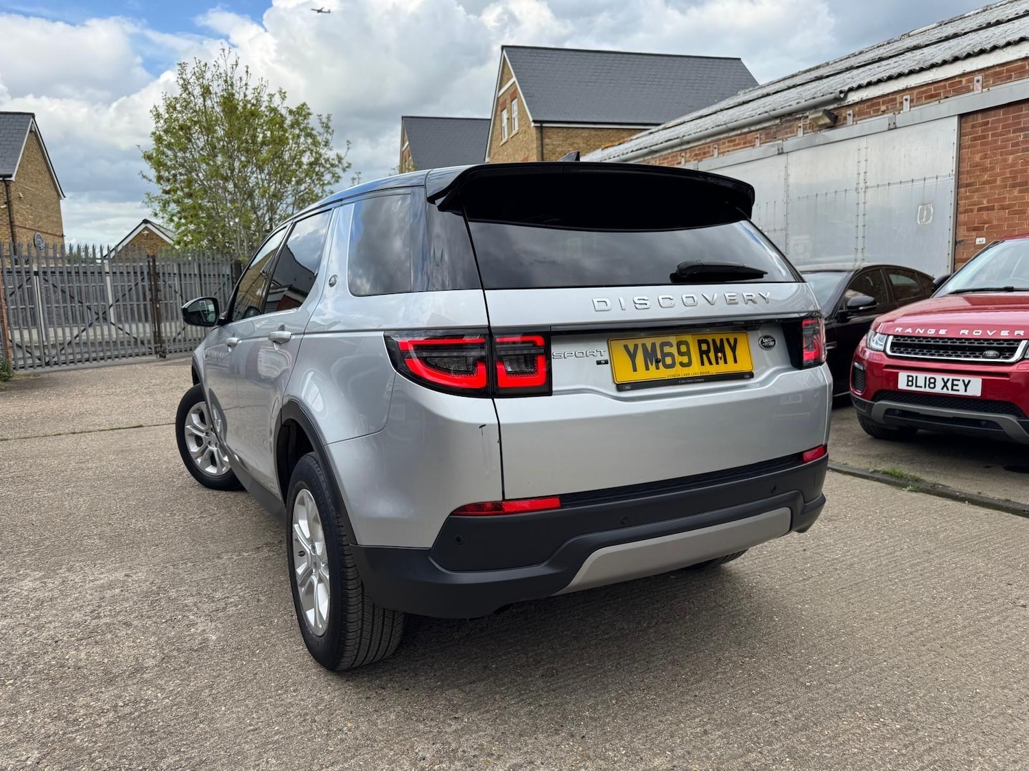 Used Land Rover Discovery Sport 2020 for sale - 76690010: Photo 4