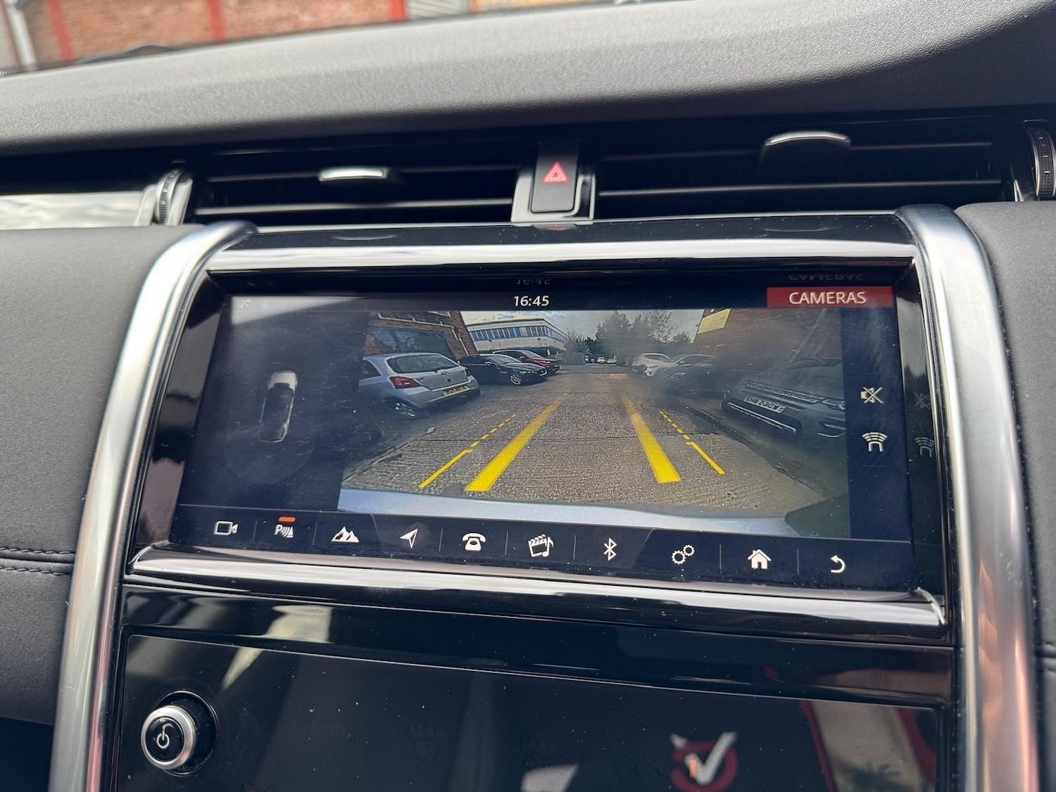 Used Land Rover Discovery Sport 2020 for sale - 76690010: Photo 40