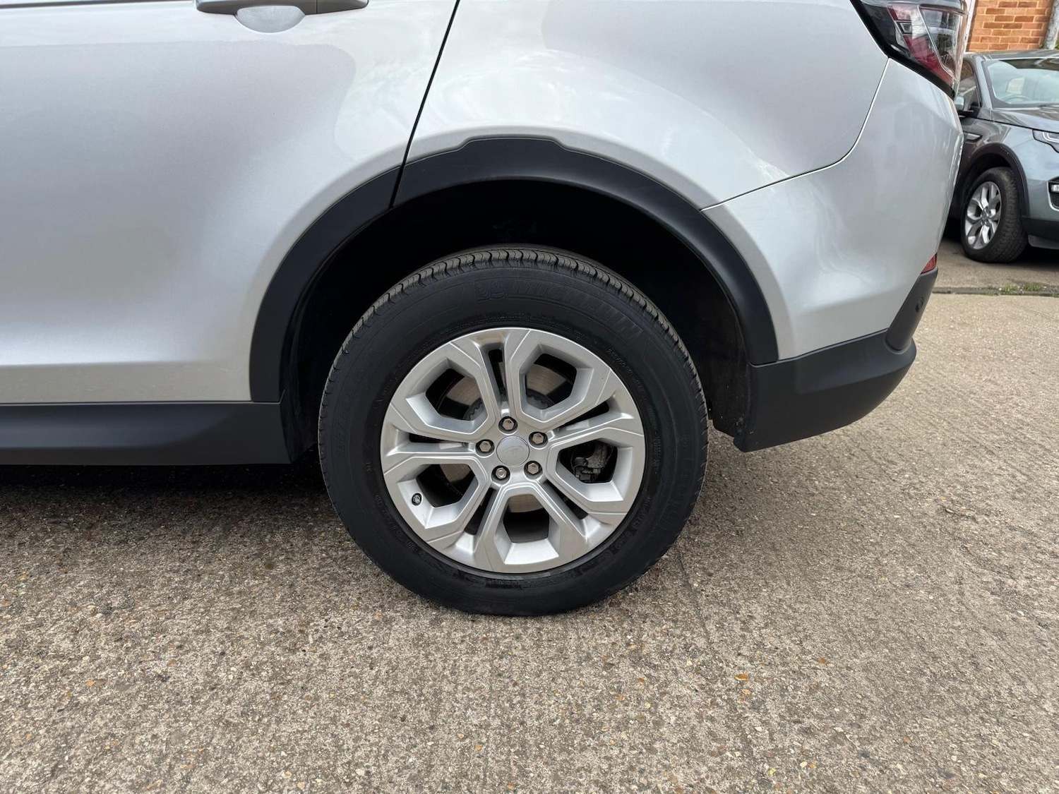 Used Land Rover Discovery Sport 2020 for sale - 76690010: Photo 45