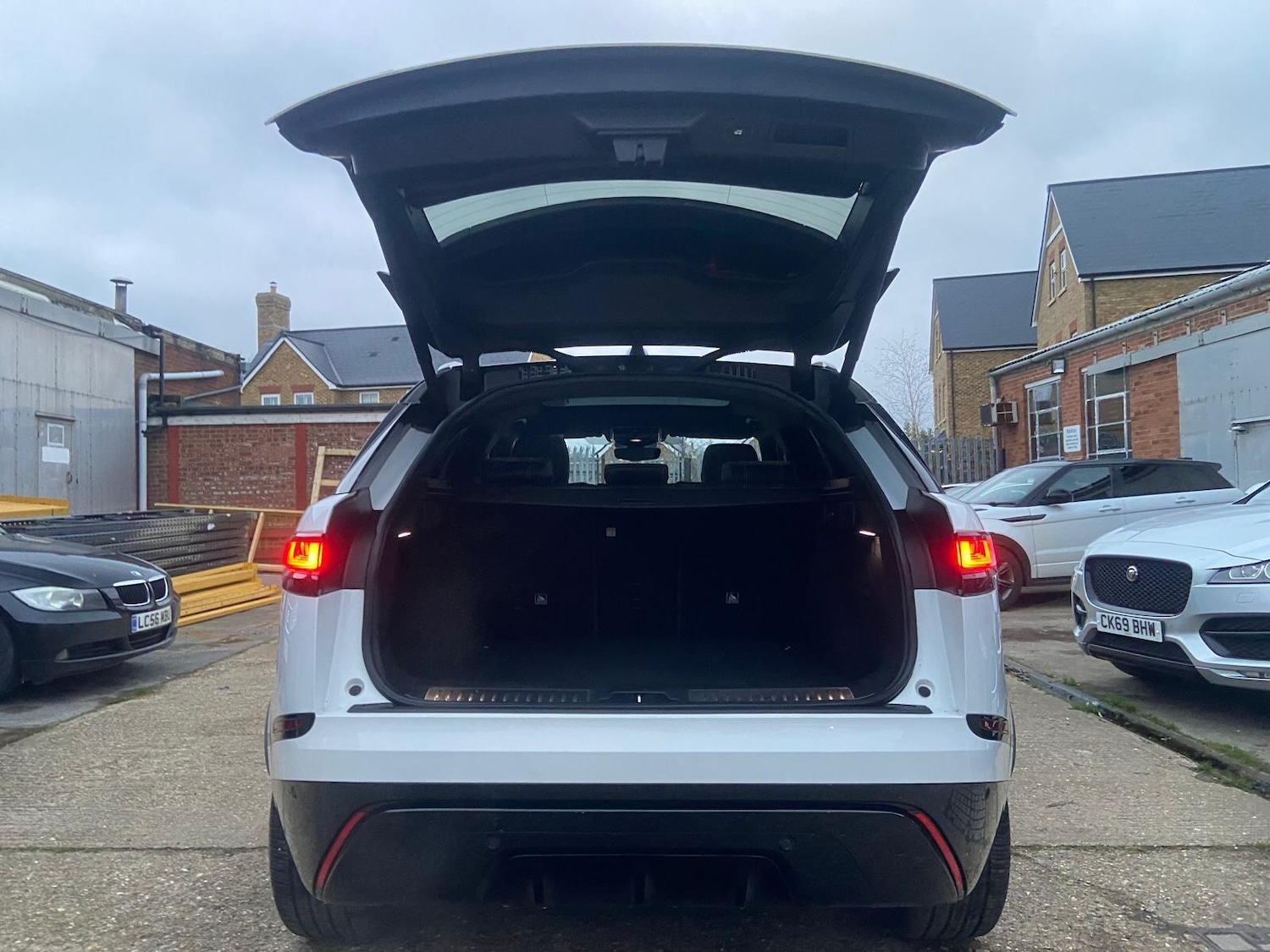 Used Land Rover Range Rover Velar 2019 for sale - 77052459: Photo 13